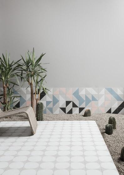 Futura | Black | Ceramic tiles | 41zero42