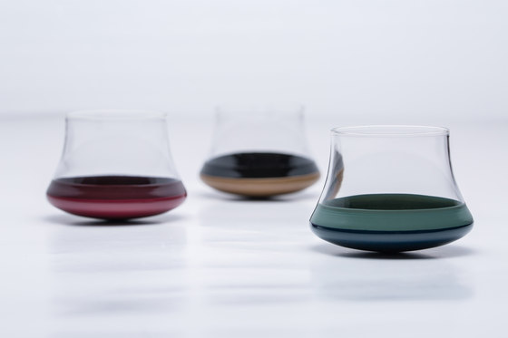 Dondolino Black Glass M | Bicchieri | HANDS ON DESIGN