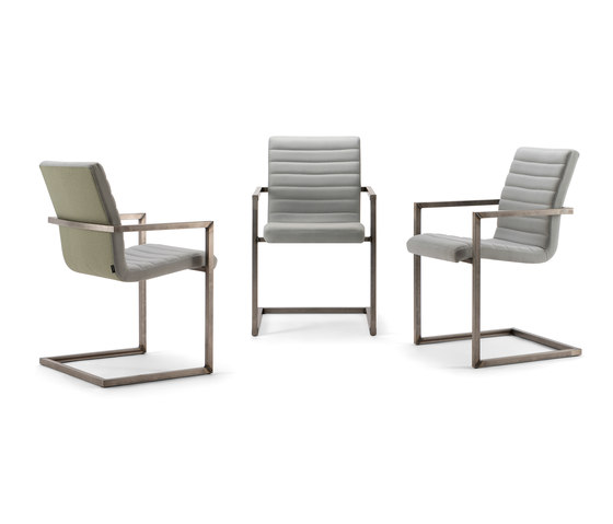 Conference base 102 | Chairs | Torre 1961