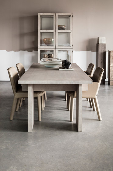 MINNE Dining Armchair | Chaises | Piet Boon