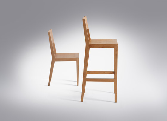Steiner | Chair Delta with armrests | Chairs | Schmidinger Möbelbau