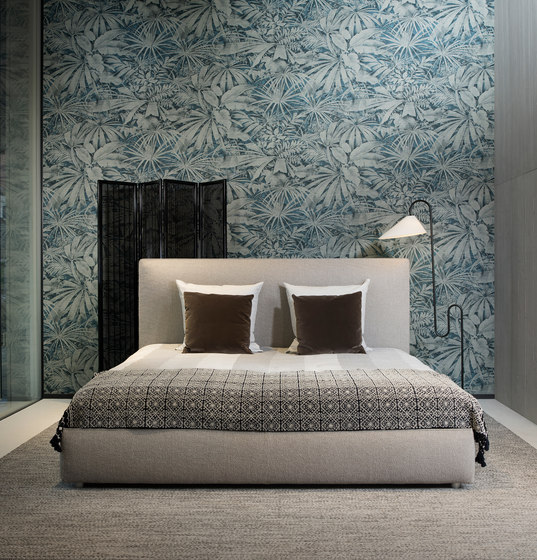 Curiosa Grove | Wall coverings / wallpapers | Arte