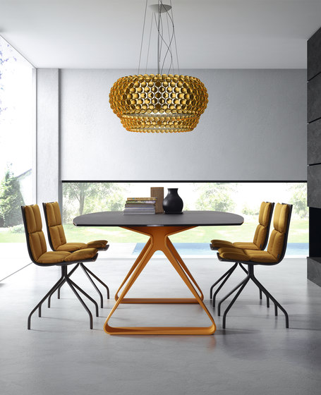 Stay | Dining tables | Dressy