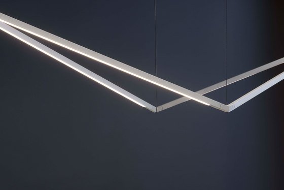 Z-Bar Pendant 16", Triangle, Matte Black, Canopy | Suspended lights | Koncept