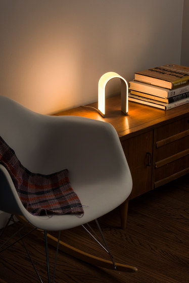 Mr. N LED Table Lamp - Metallic Black | Tischleuchten | Koncept