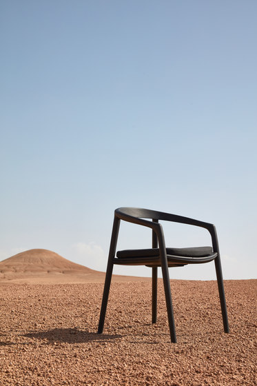 Solid stool 47 | Tabourets | Manutti
