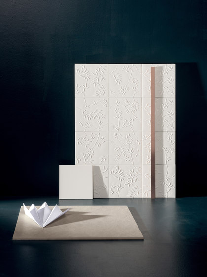 4D | Flower White 20 | Ceramic tiles | Marca Corona