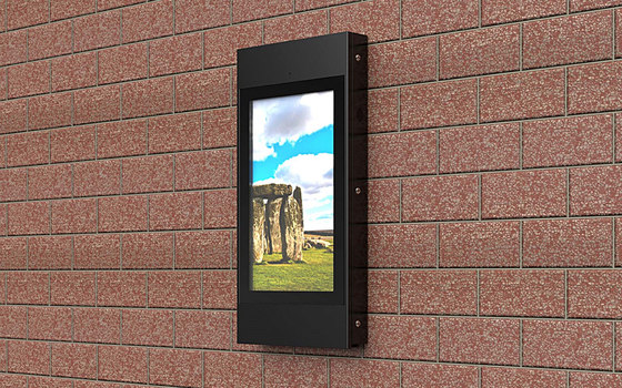 Wall mounted Outdoor Digital Signage | Bornes d'information | ProofVision