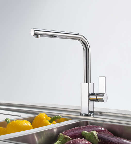 Maris Tap Pull Out L Version Nickel Optics by Franke Home Solutions