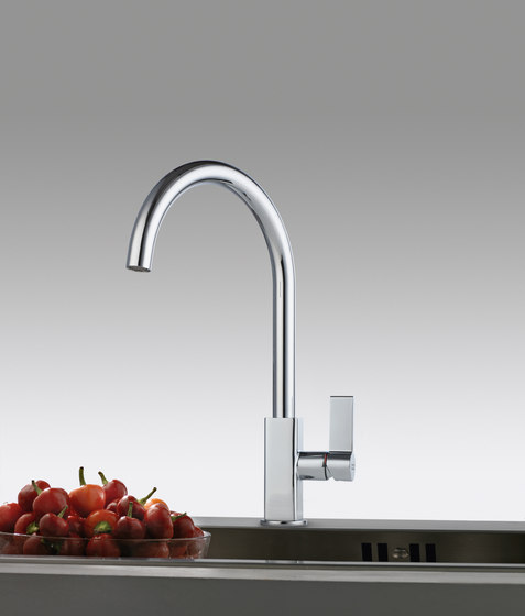 Maris Tap Swivel Spout L Version Chrome-Graphite | Kitchen taps | Franke Home Solutions