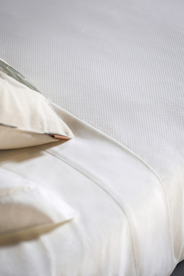 I Coordinati Notte | Bed covers / sheets | Poltrona Frau