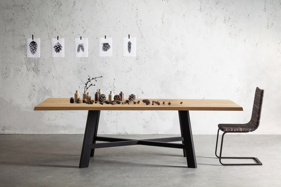Thor – Fixed Table | Tables de repas | Pointhouse