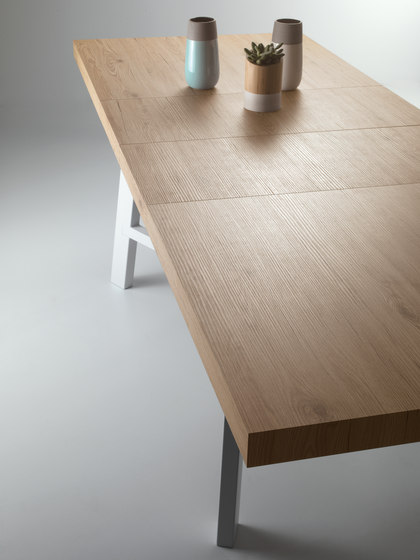 Thor – Fixed Table | Esstische | Pointhouse