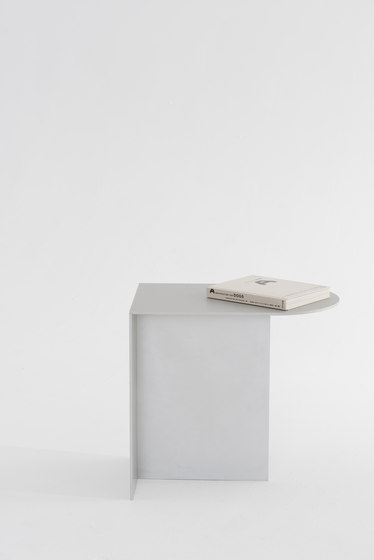 Dee Table Aluminium | Side tables | tre product