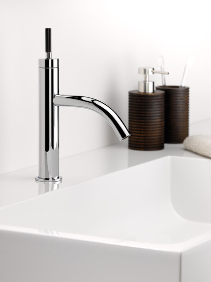 Anoa | Rim mounted three-hole basin mixer - High spout | Wash basin taps | THG Paris