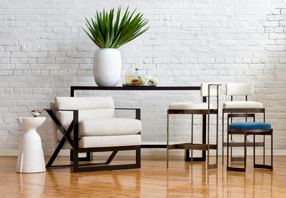 Exalto Lounge Chair | Poltrone | Powell & Bonnell