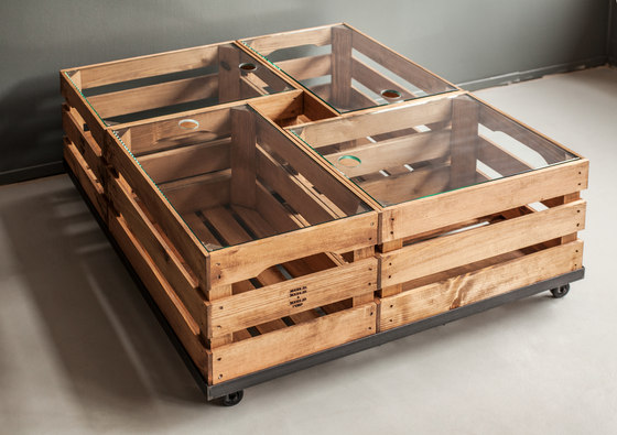 WOODEN CRATES GLASS TABLE ON WHEELS | Coffee tables | Noodles Noodles & Noodles CORP.
