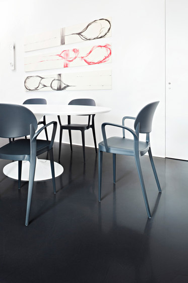 Amy Chair | Chairs | ALMA Design