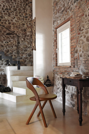 Gesto Stuhl | Stühle | ALMA Design