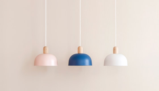 Nina | Table lamp, brass stick & pink lampshade | Table lights | Hartô