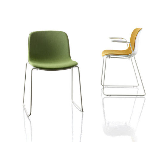 Troy | Sledge Stool with arms | Sgabelli bancone | Magis