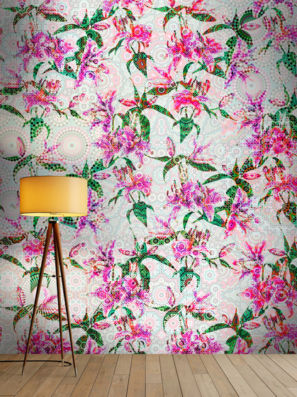 Walls By Patel | Papier Peint Mosaic Lilies 1 | Revêtements muraux / papiers peint | Architects Paper