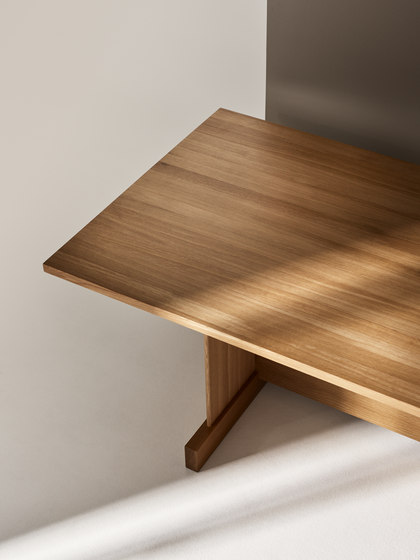 Grande with sockets | Contract tables | Fogia