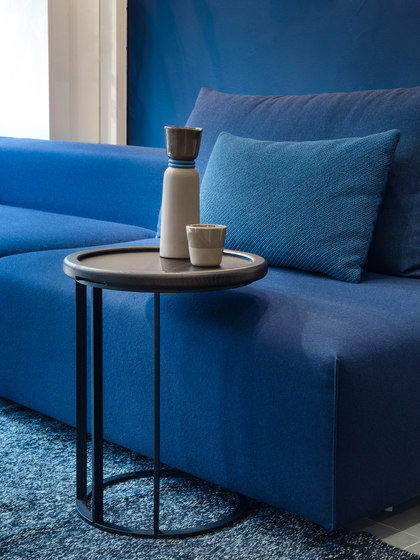 To be Served Coffee and Side Tables | Couchtische | QLiv