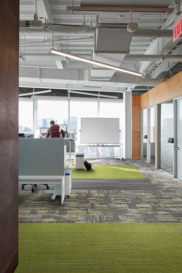 Visual Code - Static Lines Pewter Static | Carpet tiles | Interface USA