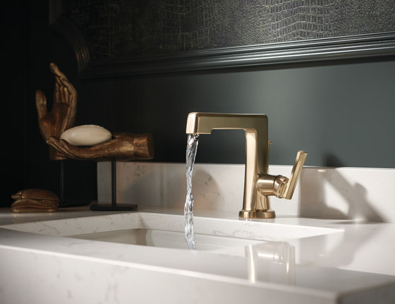 Widespread Lavatory Faucet with Low Spout and High Lever Handles | Rubinetteria lavabi | Brizo