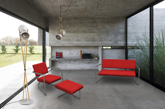 Steeler armchair with ottoman | Sessel | Lonc