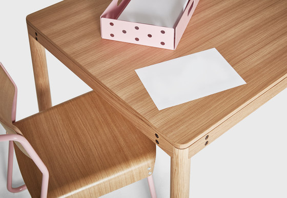 Wooden Dowel table Solid Walnut | Tavoli pranzo | VG&P