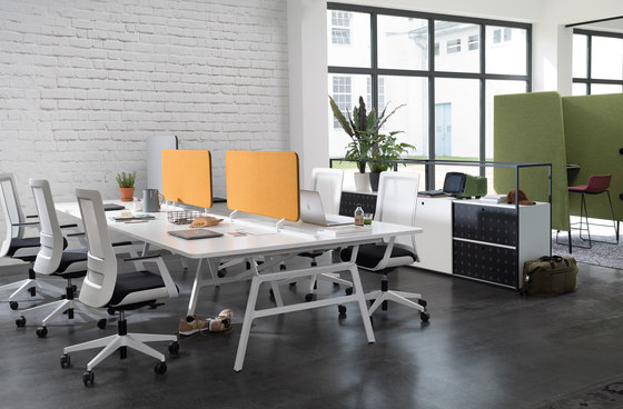 etio one-person workstation electrically height-adjustable | Mesas contract | Wiesner-Hager