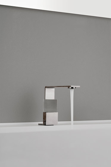 Emotion 5 mm single-lever shower flush-mounted, with short lever | Robinetterie de douche | CONTI+