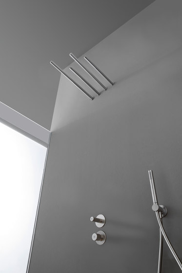 Sense 22 mm basin mixer 310, two separate lever | Robinetterie pour lavabo | CONTI+