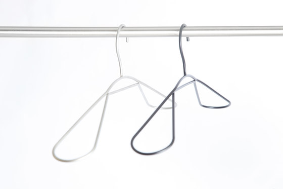 Looop - coat hanger | Coat hangers | Hyfen