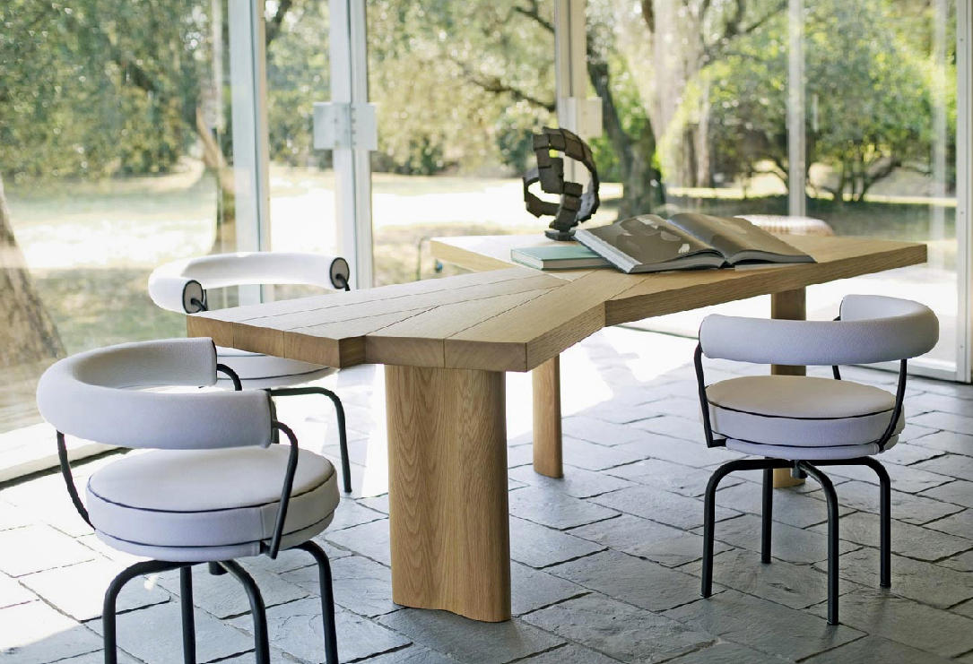 Ventaglio Table  Designed by Charlotte Perriand