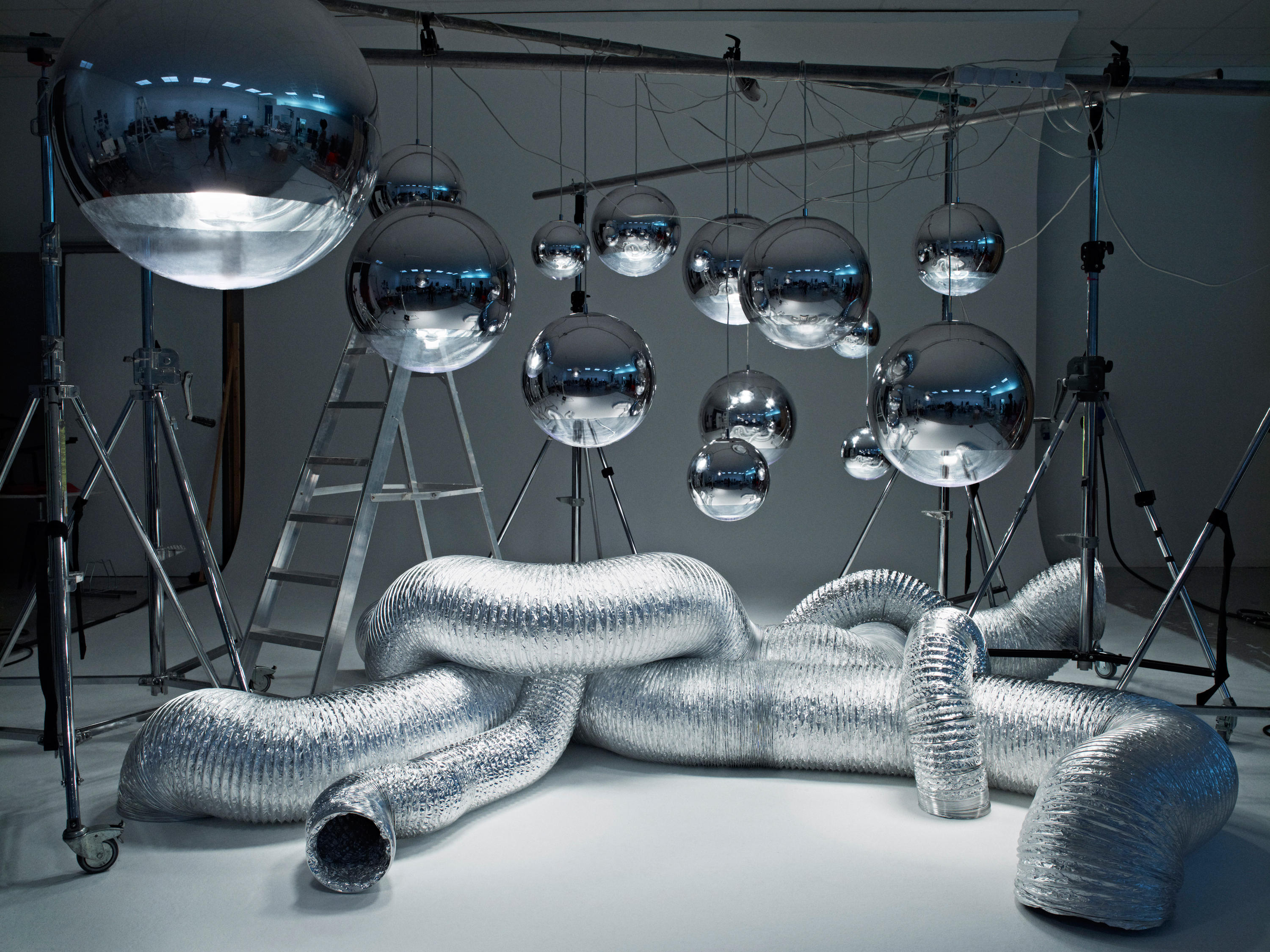 MIRROR BALL PENDANT GOLD 25CM General lighting from Tom Dixon