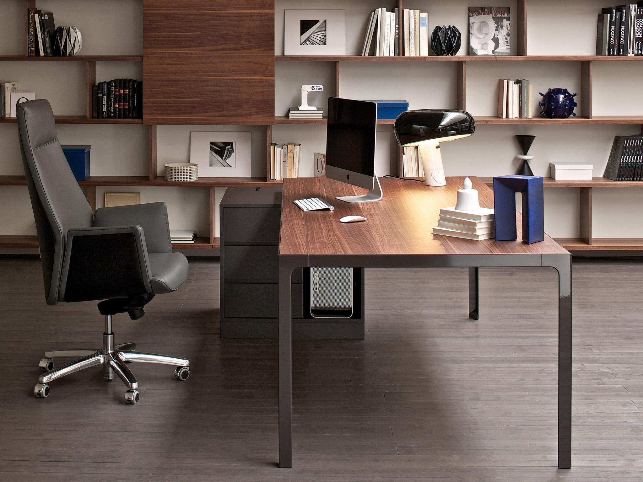 TUA | OFFICE CHAIR - Executive chairs from Estel Group | Architonic