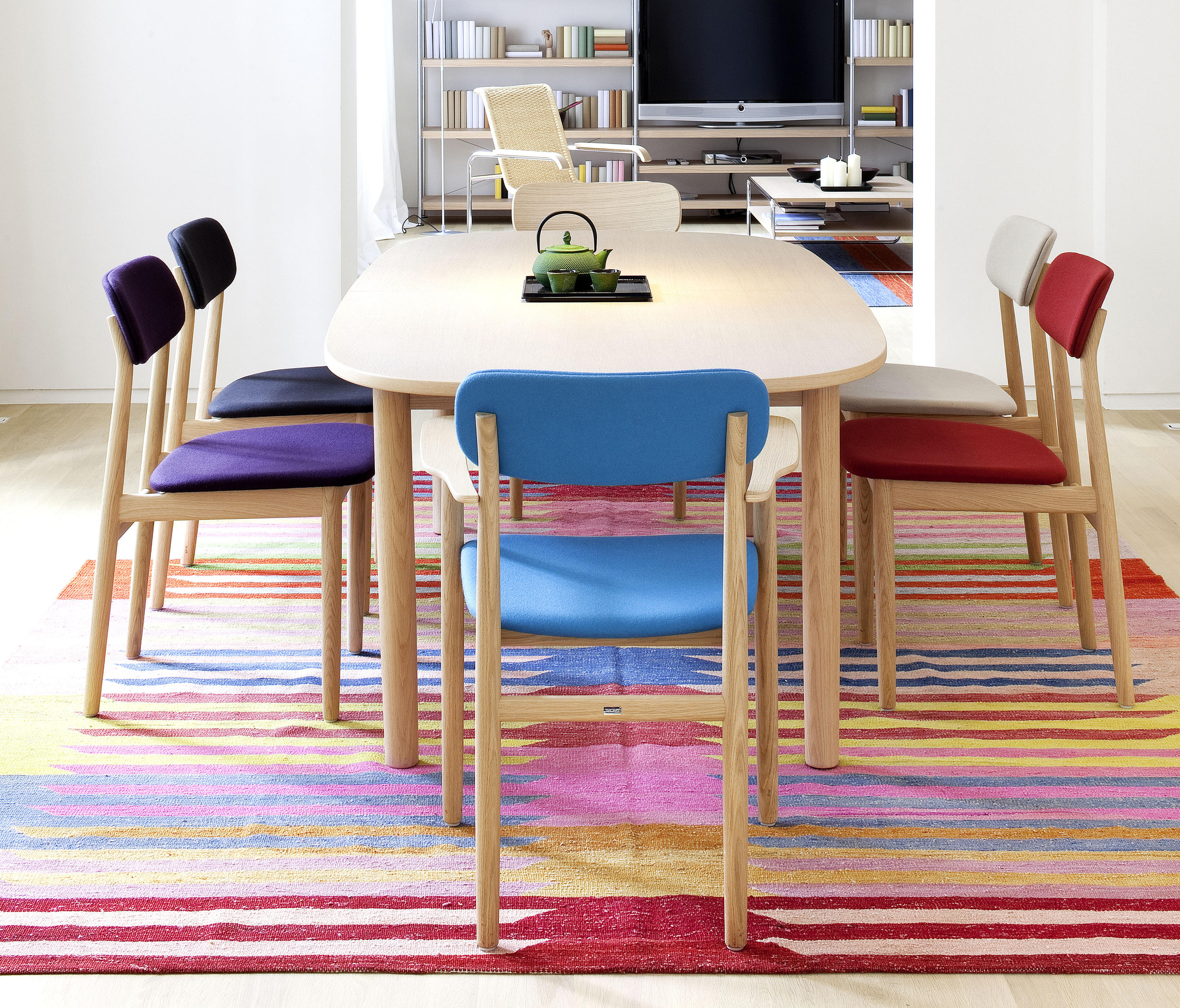 130 PV - Multipurpose chairs from Thonet | Architonic