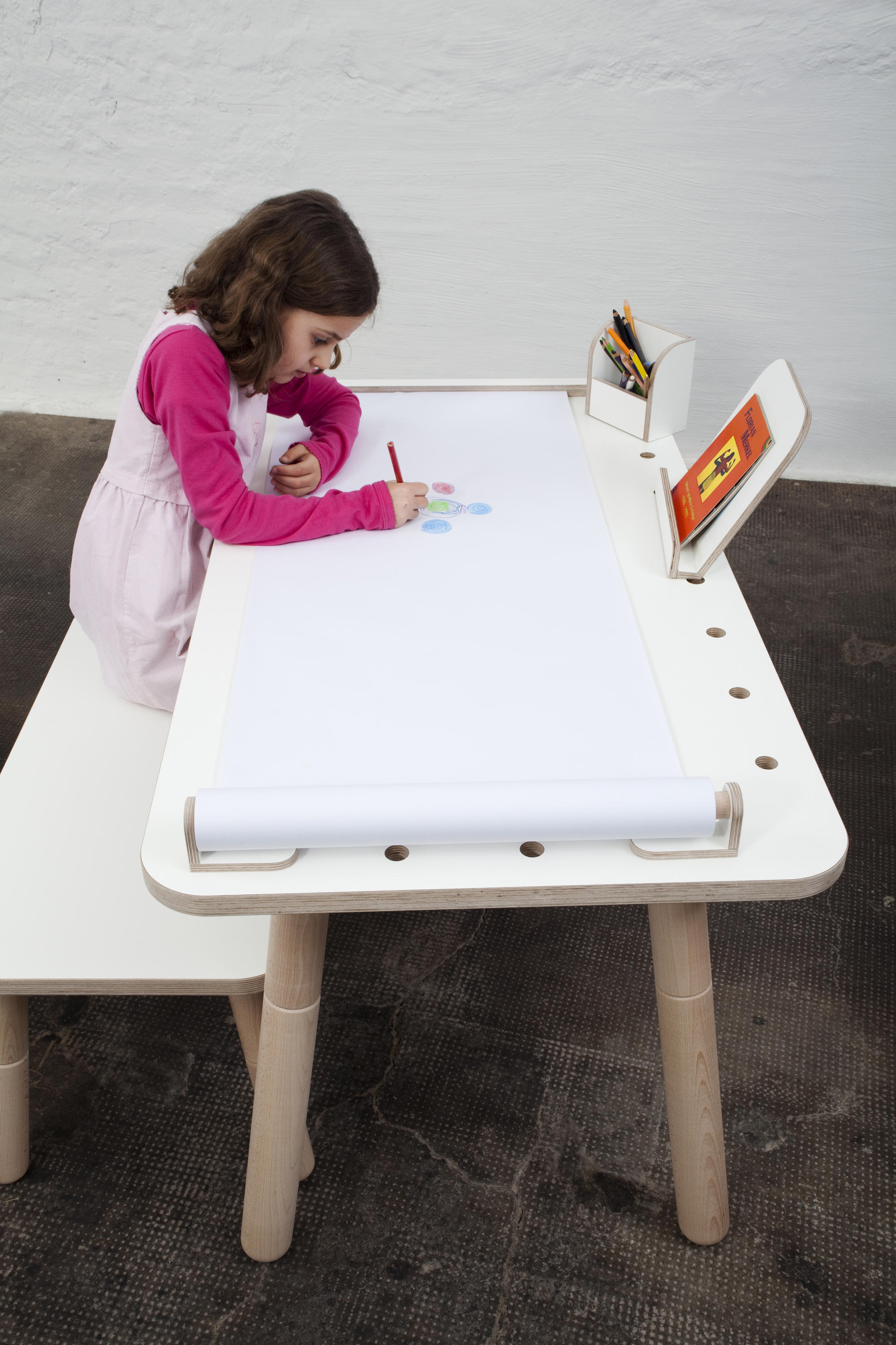 growing table tools & designer furniture | Architonic