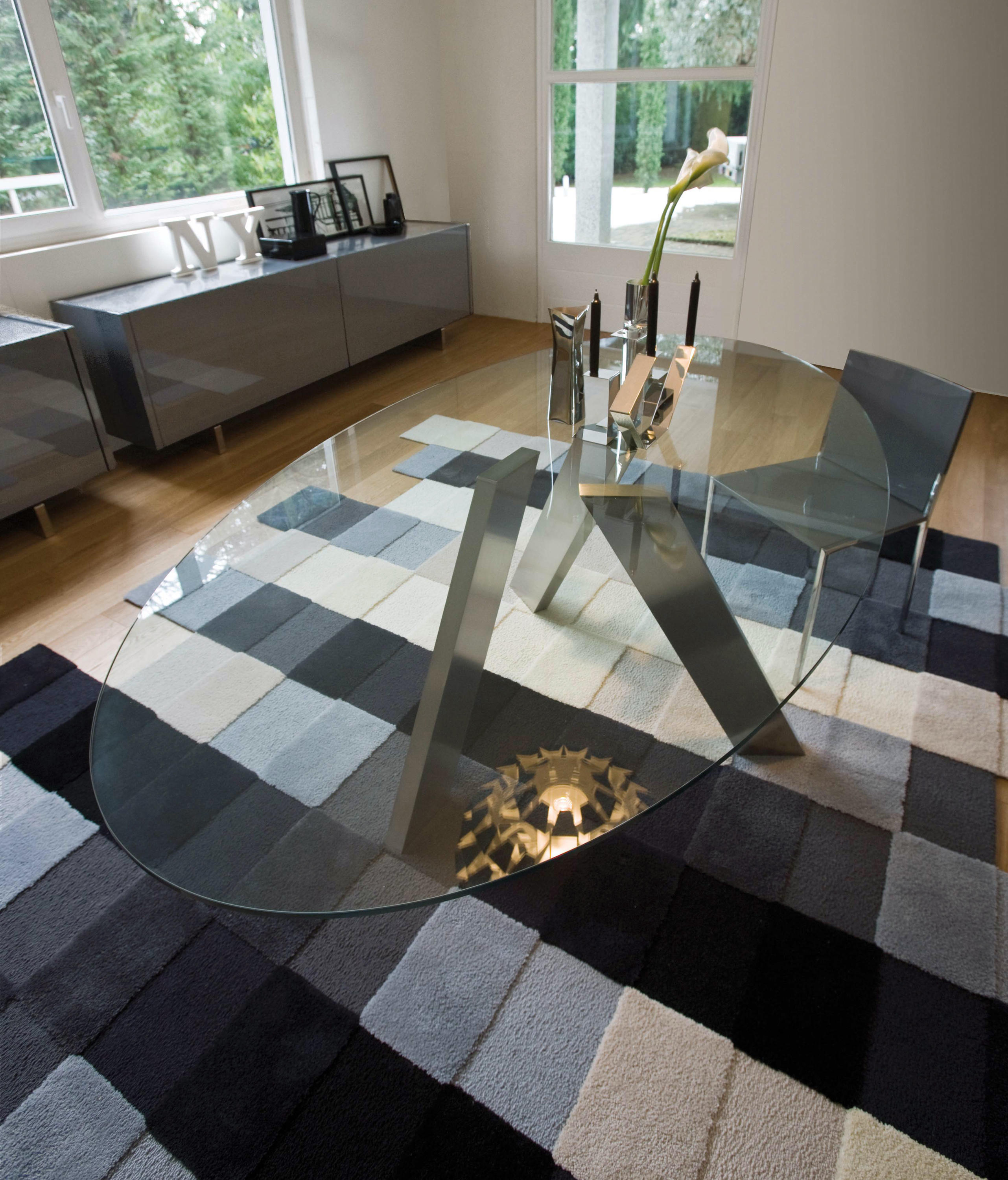 FIX A RECTANGULAR TABLE Dining tables from Former Architonic