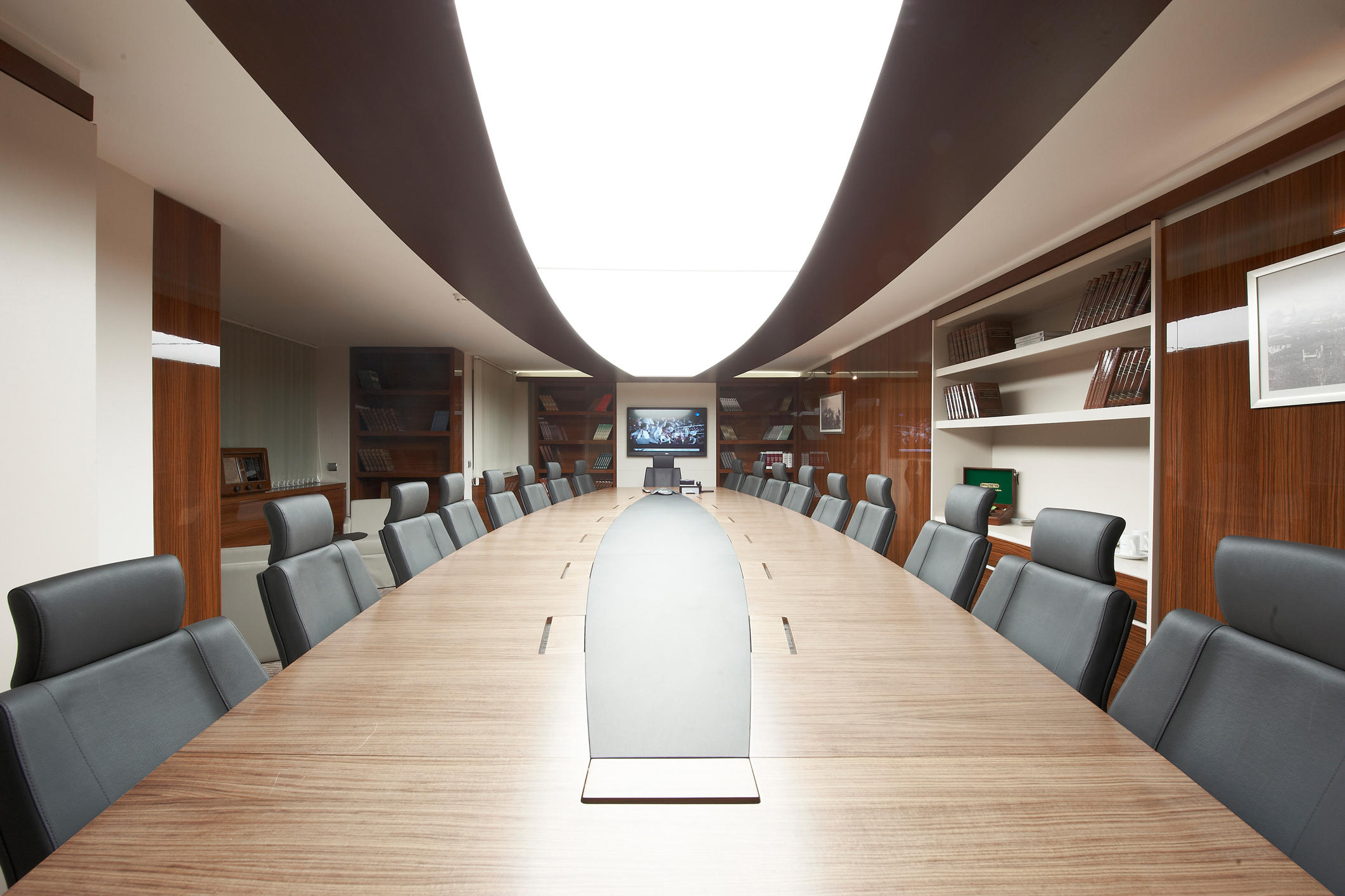 XX LARGE MEETING TABLE Conference Tables From Nurus Architonic