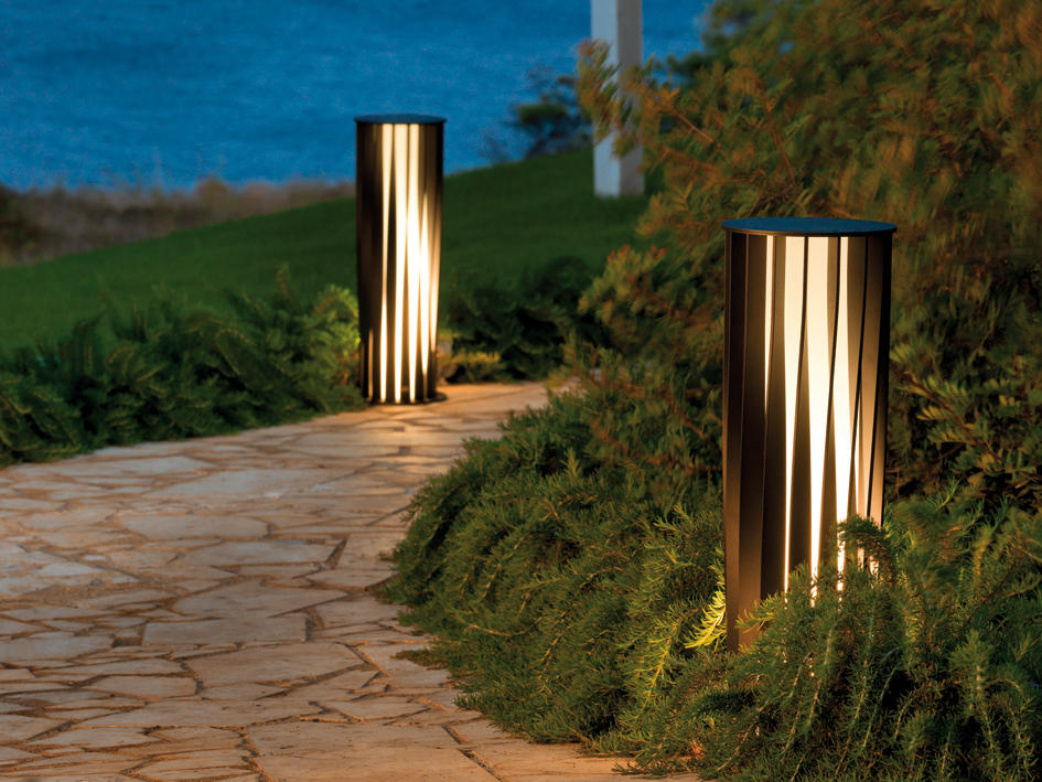 Aton Outdoor Free Standing Lights From Unopiù Architonic Aton By Unopiù
