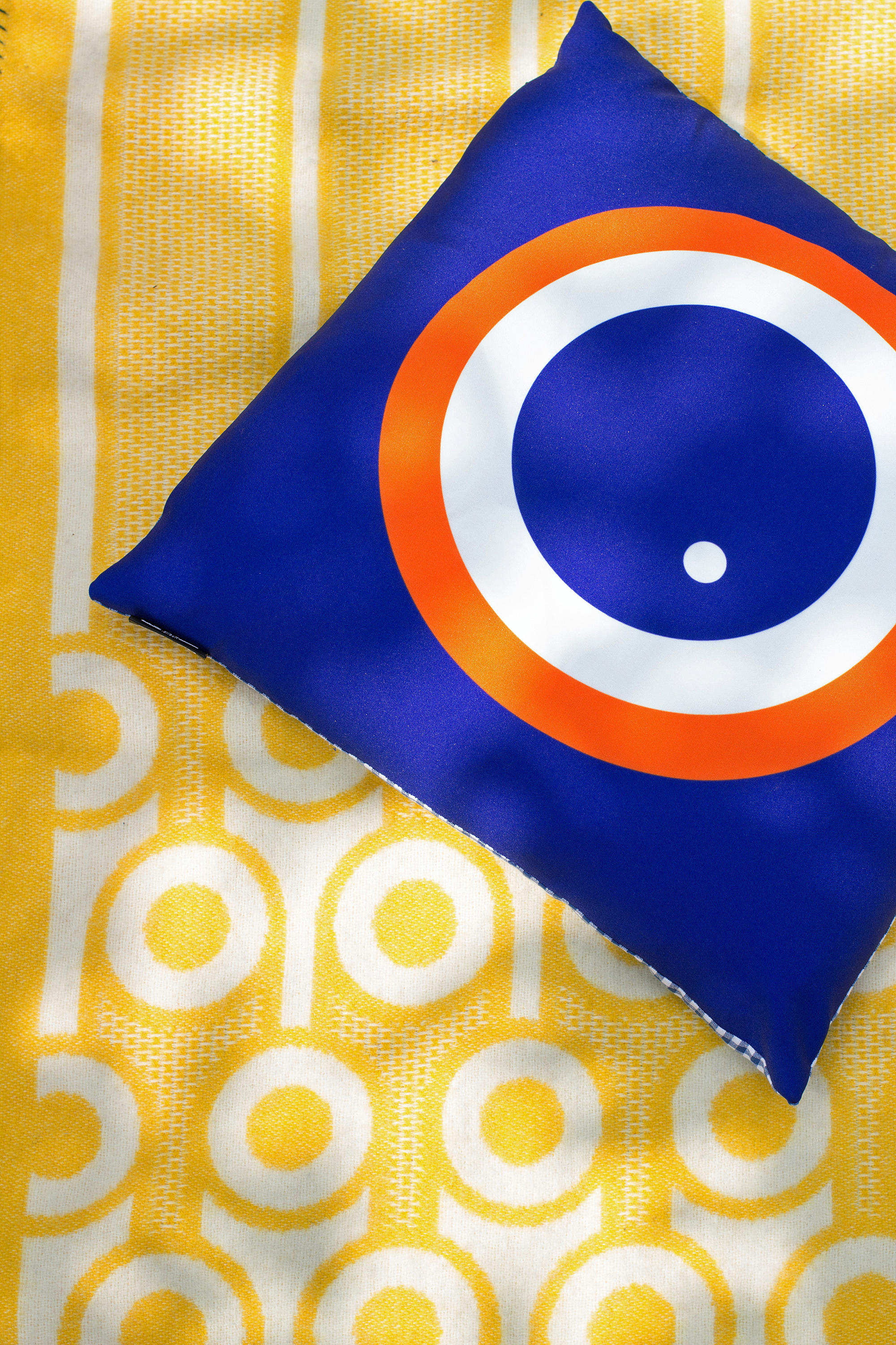 Cushions High quality design Cushions Architonic