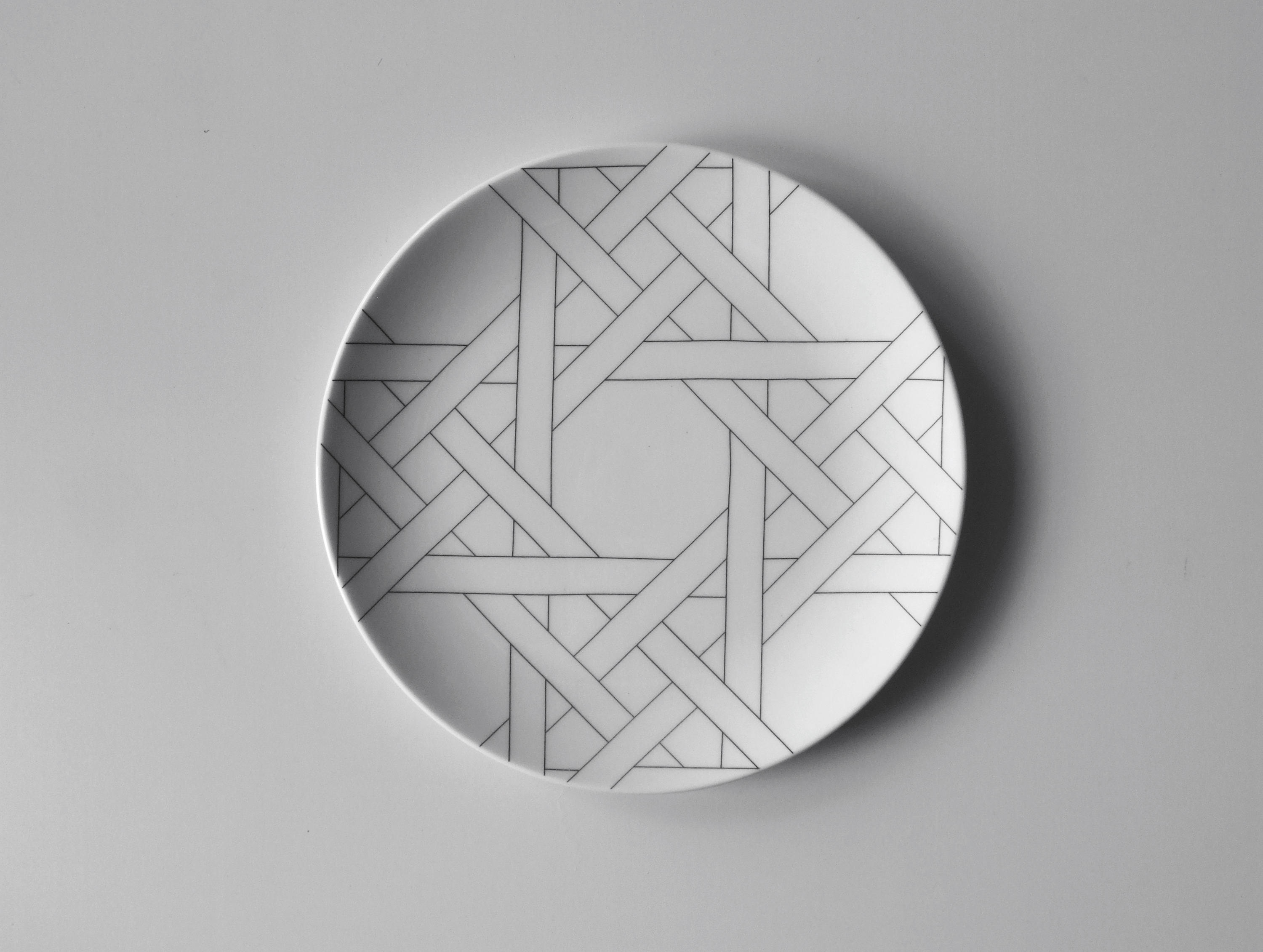 Weave plate - High quality designer products | Architonic