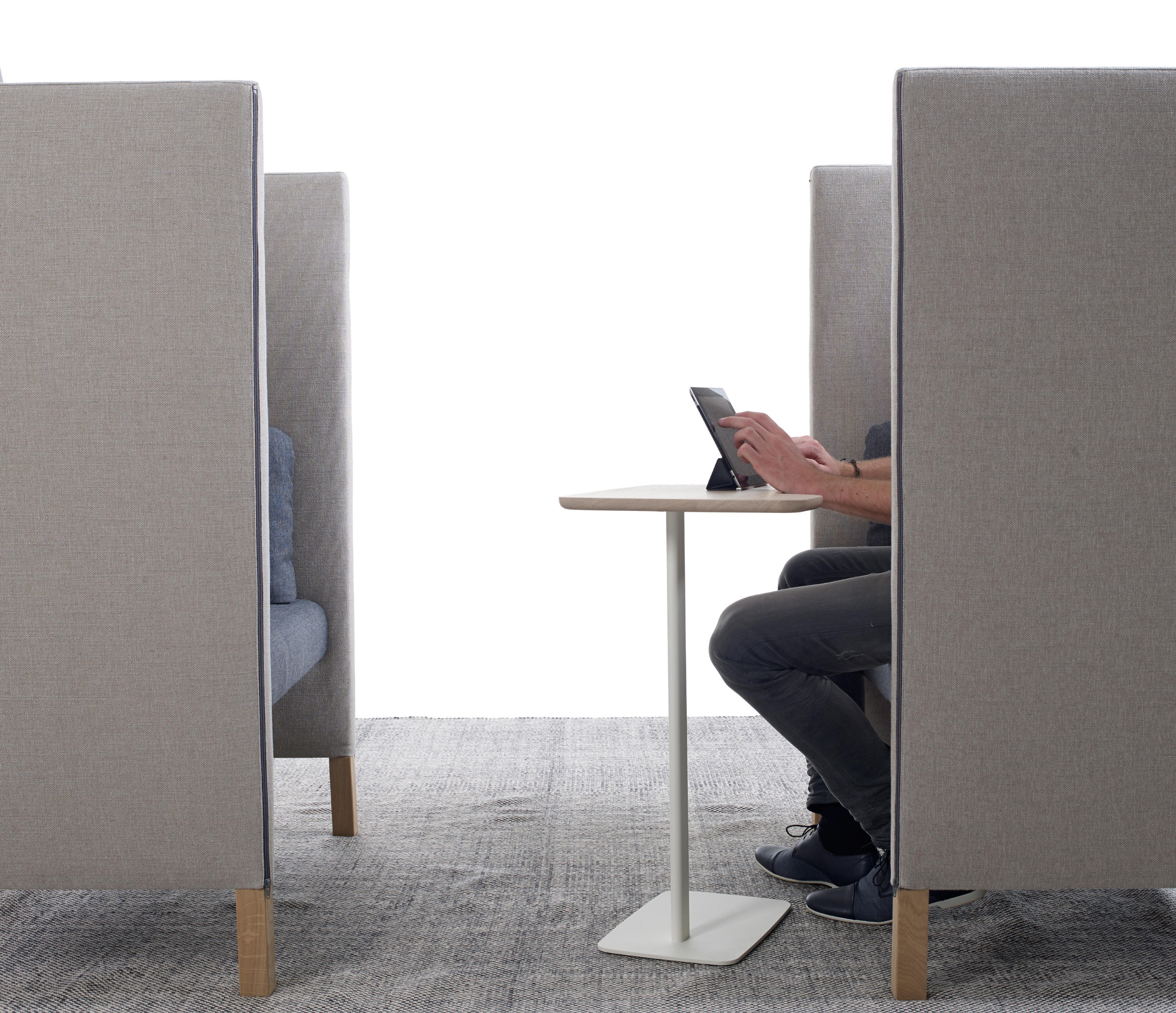 Side by Side work & designer furniture Architonic