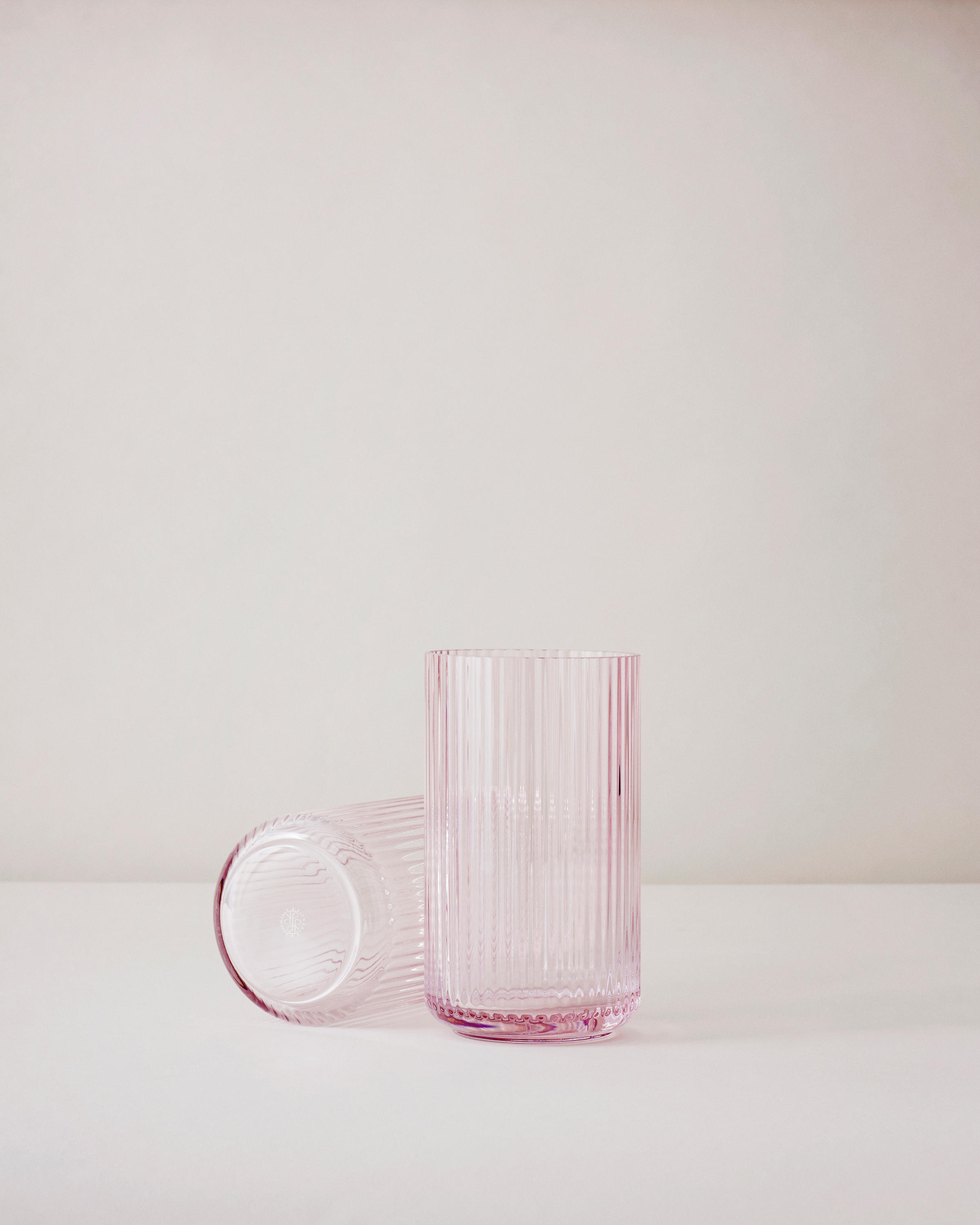 Deltage Vaccinere komponist Lyngby Vase glass & designer furniture | Architonic