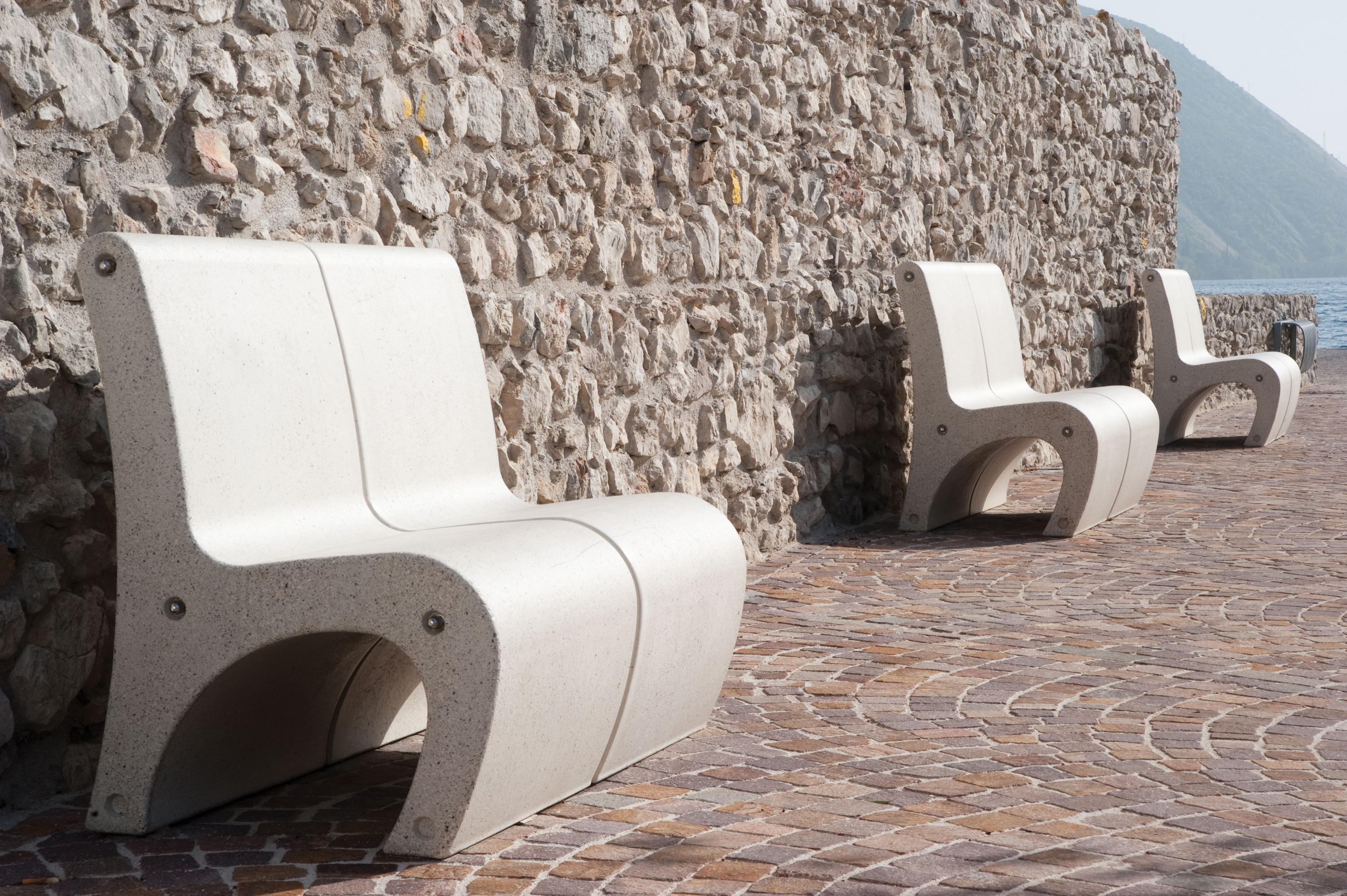 Гибкие бетонные. Concrete Bench 3в. Архбетон скамья. Дизайнерские изделия из бетона. Дизайнерские скамейки из бетона.