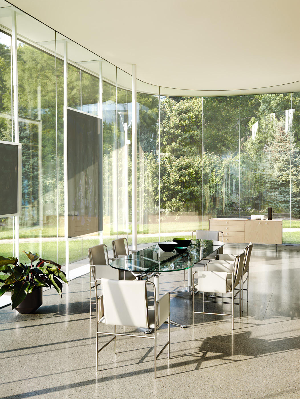 Burdick Group Table & designer furniture | Architonic